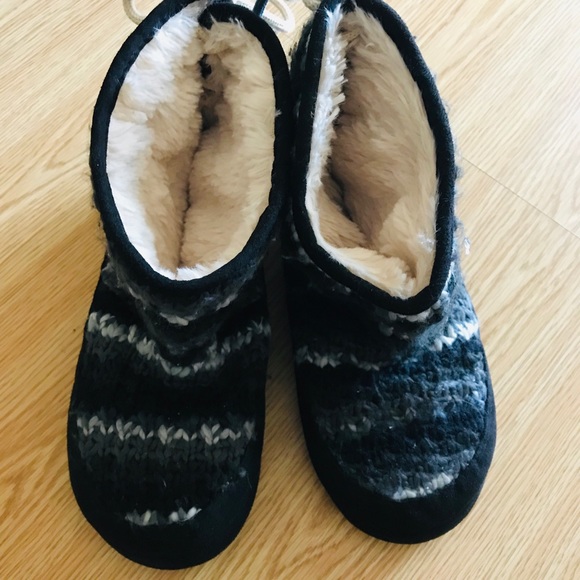 Madpole Shoes - 🌷3 for $10. . . Madpole Slipper Boots
